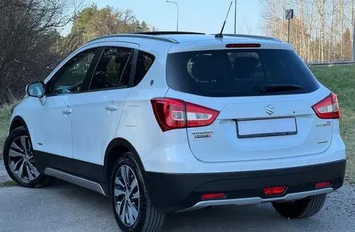 SUZUKI SX4 