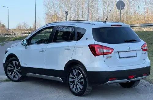 SUZUKI SX4 