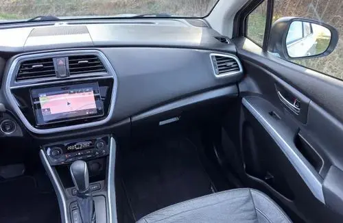 SUZUKI SX4 