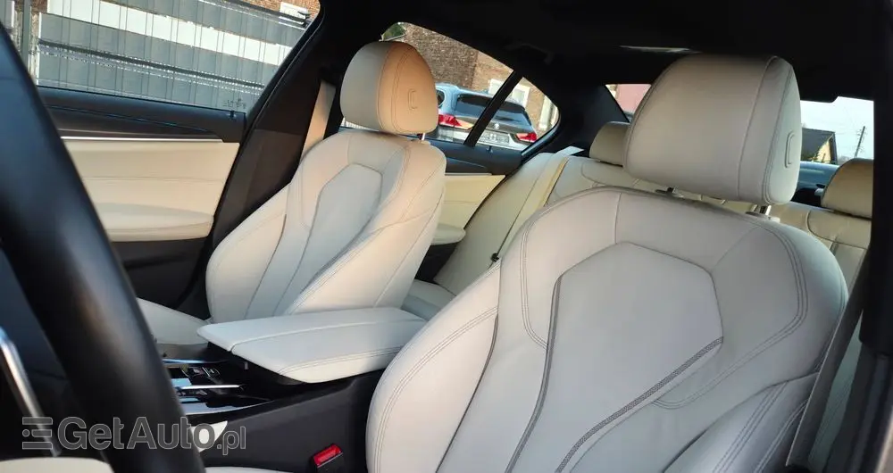 BMW Seria 5 530e M Sport Edition