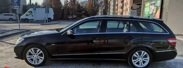 MERCEDES-BENZ Klasa E 