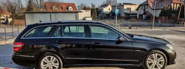 MERCEDES-BENZ Klasa E 