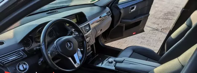 MERCEDES-BENZ Klasa E 