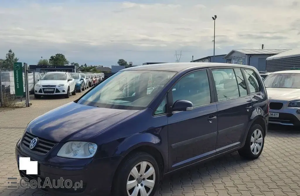 VOLKSWAGEN Touran 