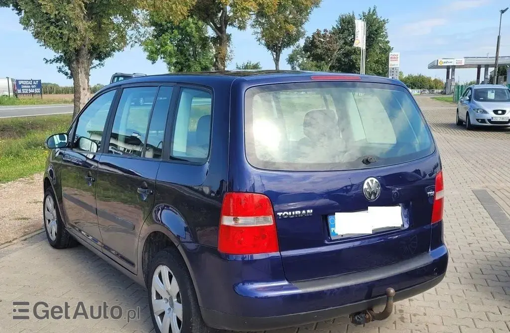 VOLKSWAGEN Touran 