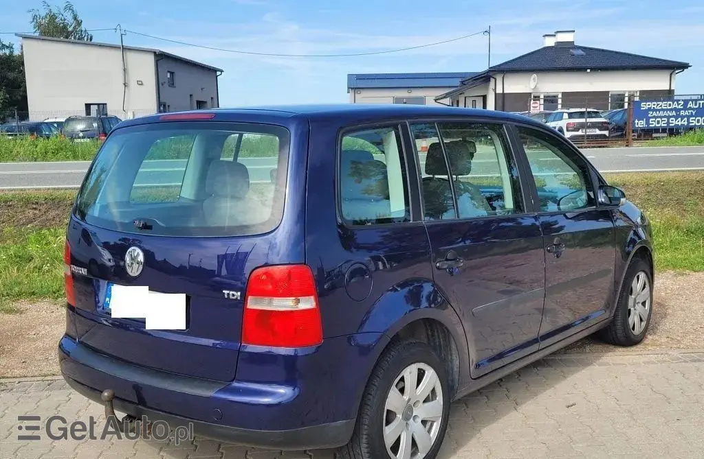VOLKSWAGEN Touran 