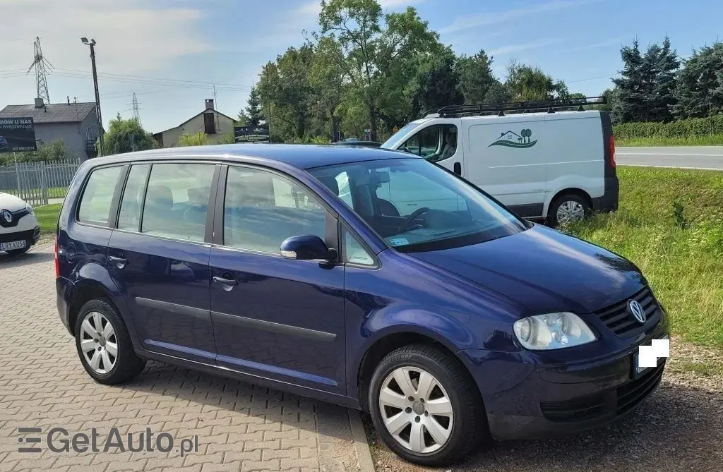 VOLKSWAGEN Touran 