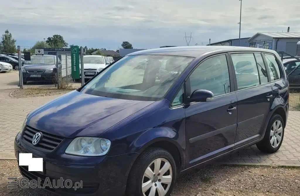 VOLKSWAGEN Touran 