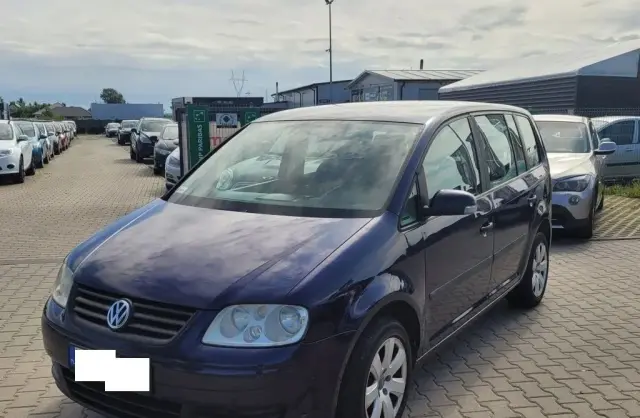 VOLKSWAGEN Touran 