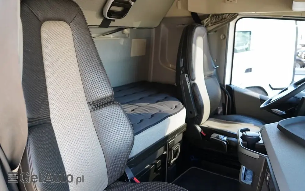 VOLVO FH 500 / KLIMATYZACJA POSTOJOWA / I-SHIFT / ALUFELGI / EURO 6 