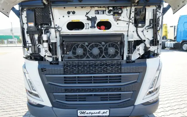 VOLVO FH 500 / KLIMATYZACJA POSTOJOWA / I-SHIFT / ALUFELGI / EURO 6 
