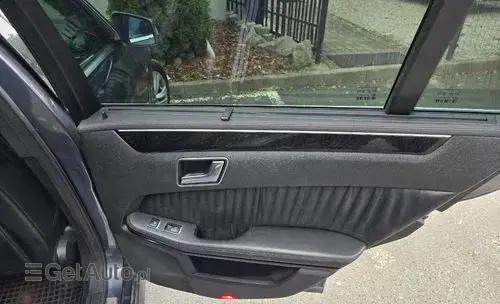 MERCEDES-BENZ Klasa E 