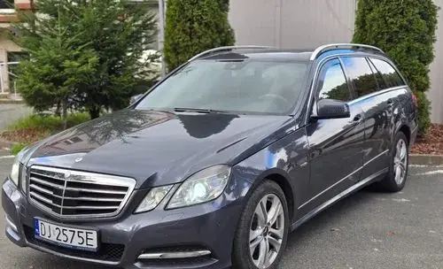 MERCEDES-BENZ Klasa E 