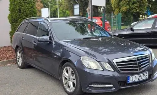 MERCEDES-BENZ Klasa E 