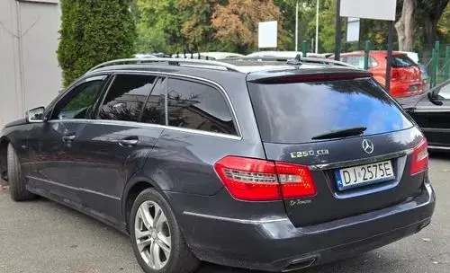 MERCEDES-BENZ Klasa E 