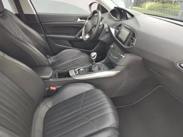 PEUGEOT 308 Allure