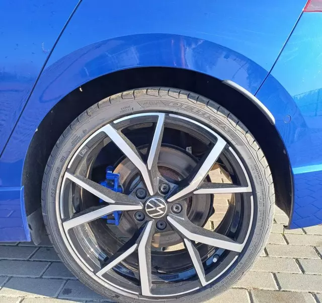 VOLKSWAGEN Golf VIII 2.0 TSI 4Mot R DSG