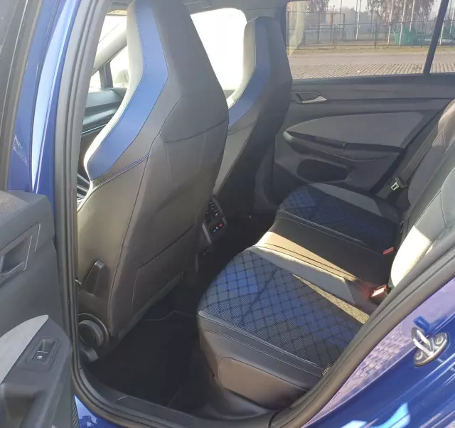 VOLKSWAGEN Golf VIII 2.0 TSI 4Mot R DSG