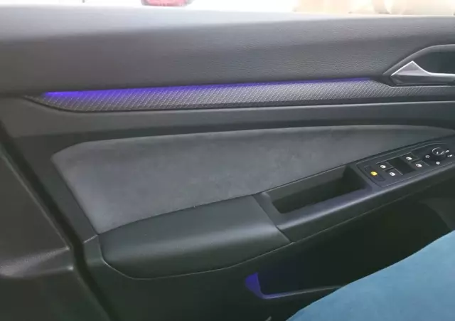 VOLKSWAGEN Golf VIII 2.0 TSI 4Mot R DSG