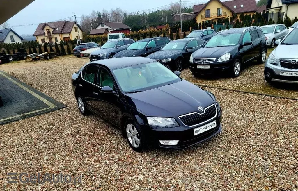 SKODA Octavia 