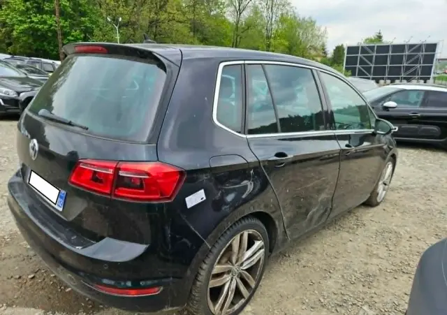 VOLKSWAGEN Golf Sportsvan 2.0 TDI (BlueMotion Technology) DSG Highline