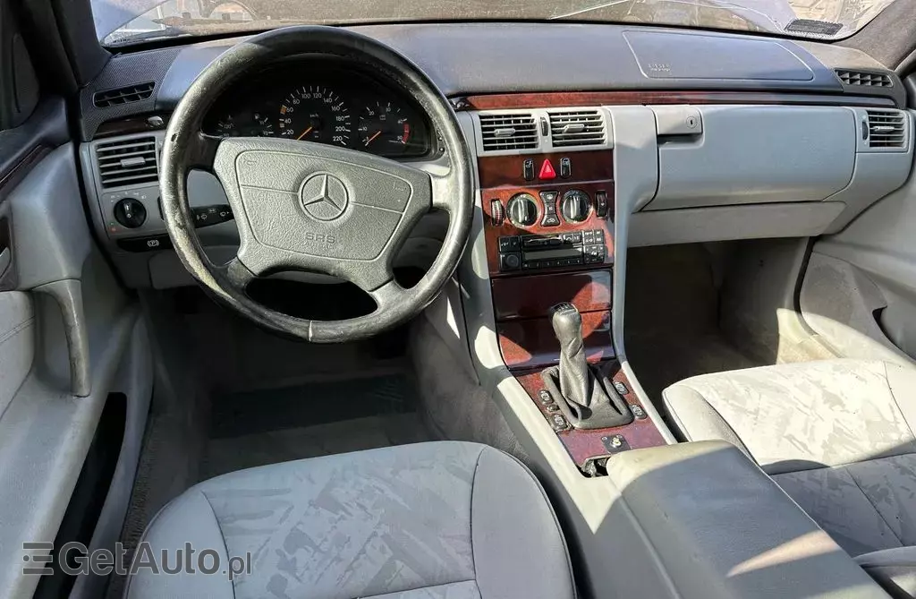 MERCEDES-BENZ Klasa E 