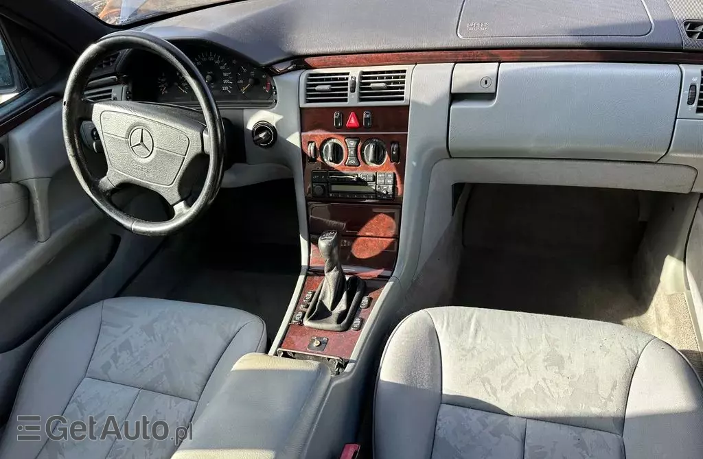 MERCEDES-BENZ Klasa E 