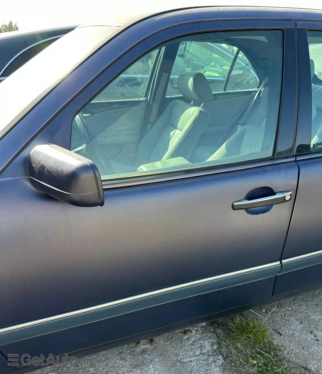 MERCEDES-BENZ Klasa E 