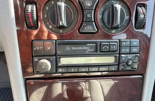 MERCEDES-BENZ Klasa E 