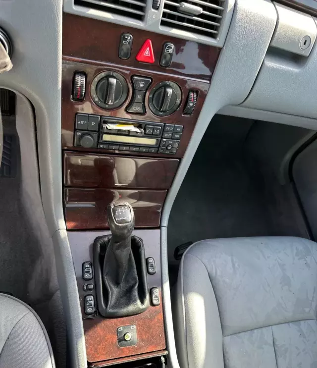 MERCEDES-BENZ Klasa E 