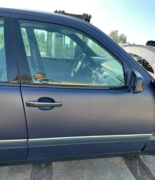 MERCEDES-BENZ Klasa E 