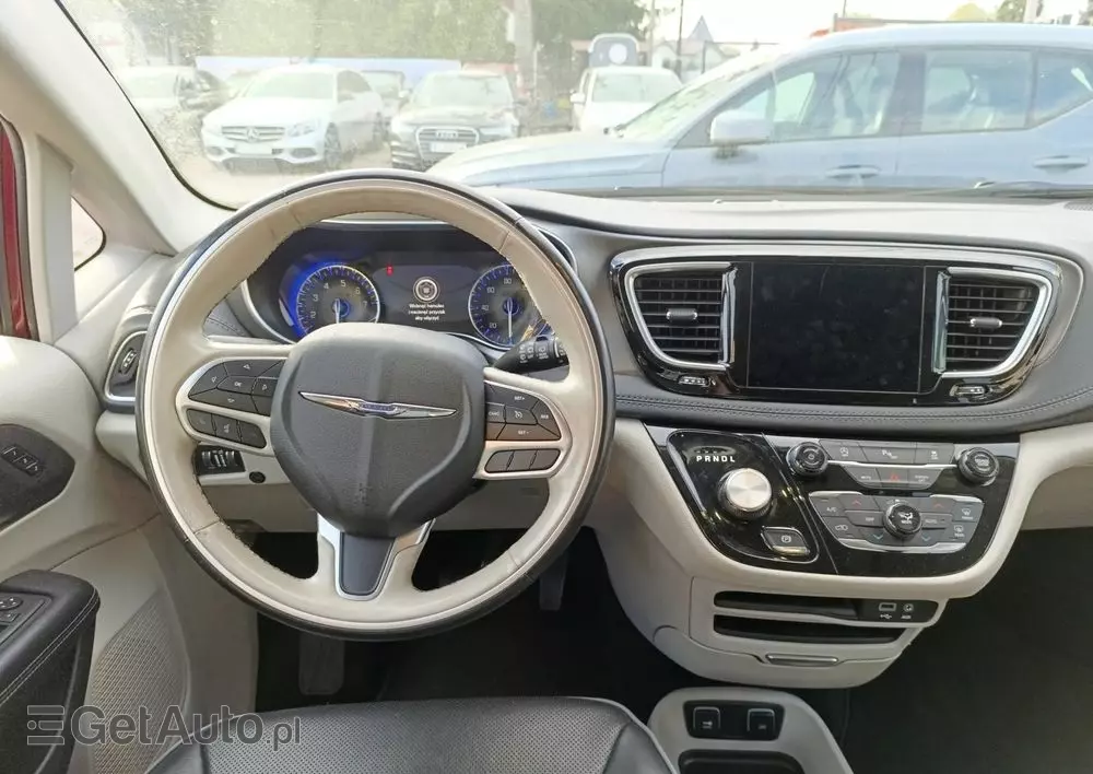 CHRYSLER Pacifica 