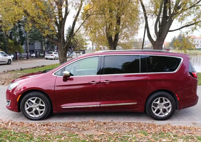 CHRYSLER Pacifica 