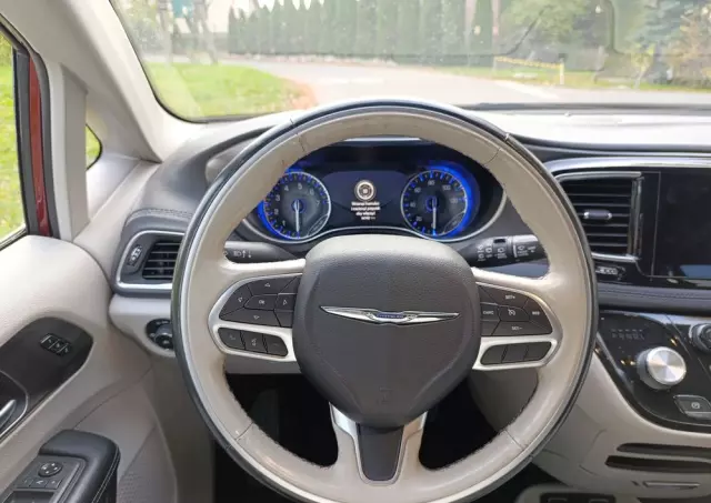 CHRYSLER Pacifica 