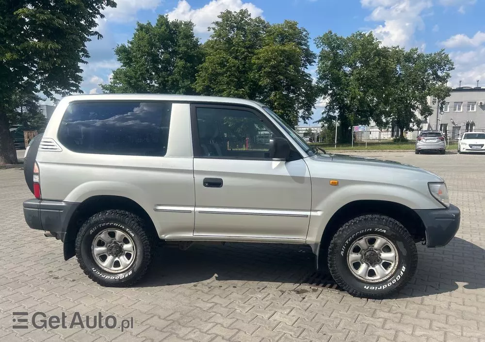 TOYOTA Land Cruiser KJ90 3.0 TD Special