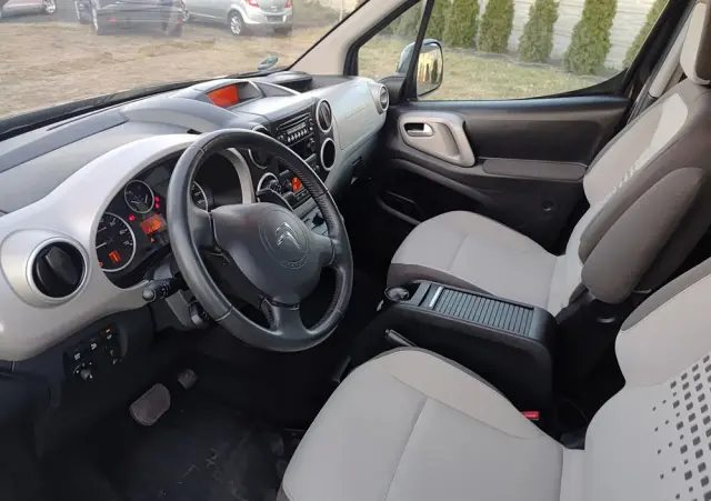 CITROËN Berlingo E-HDi 90 FAP EGS6 Multispace