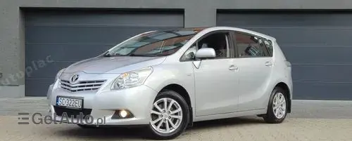 TOYOTA Verso 