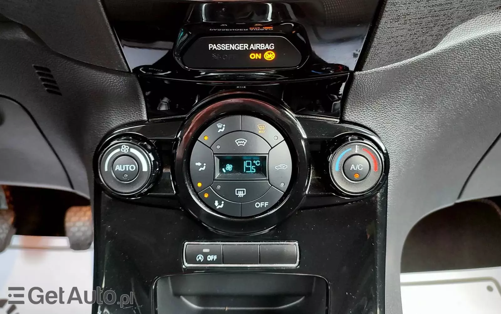 FORD Fiesta 1.0 EcoBoost Titanium