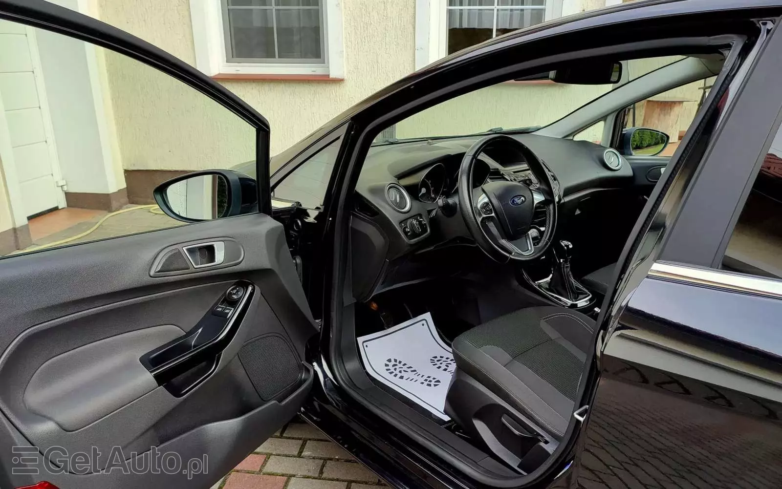 FORD Fiesta 1.0 EcoBoost Titanium