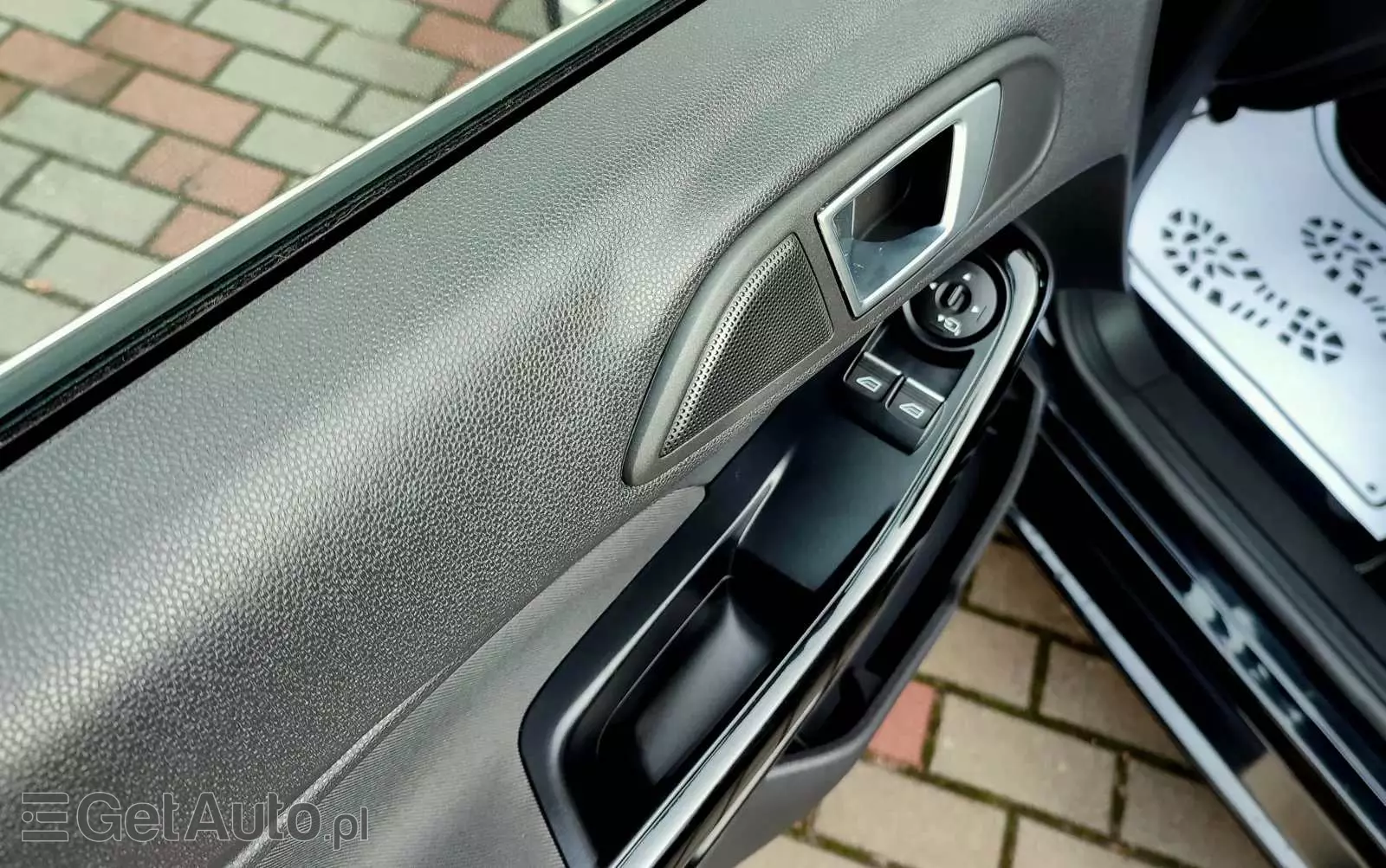 FORD Fiesta 1.0 EcoBoost Titanium