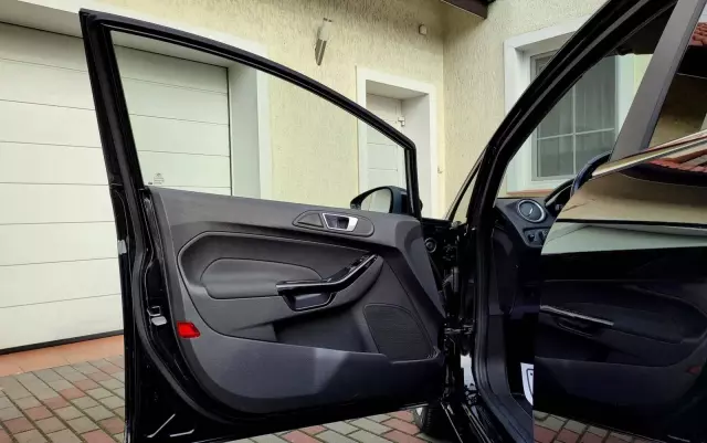 FORD Fiesta 1.0 EcoBoost Titanium