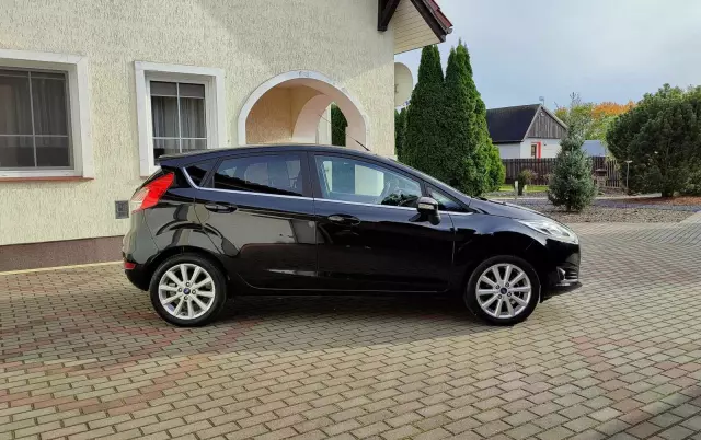 FORD Fiesta 1.0 EcoBoost Titanium