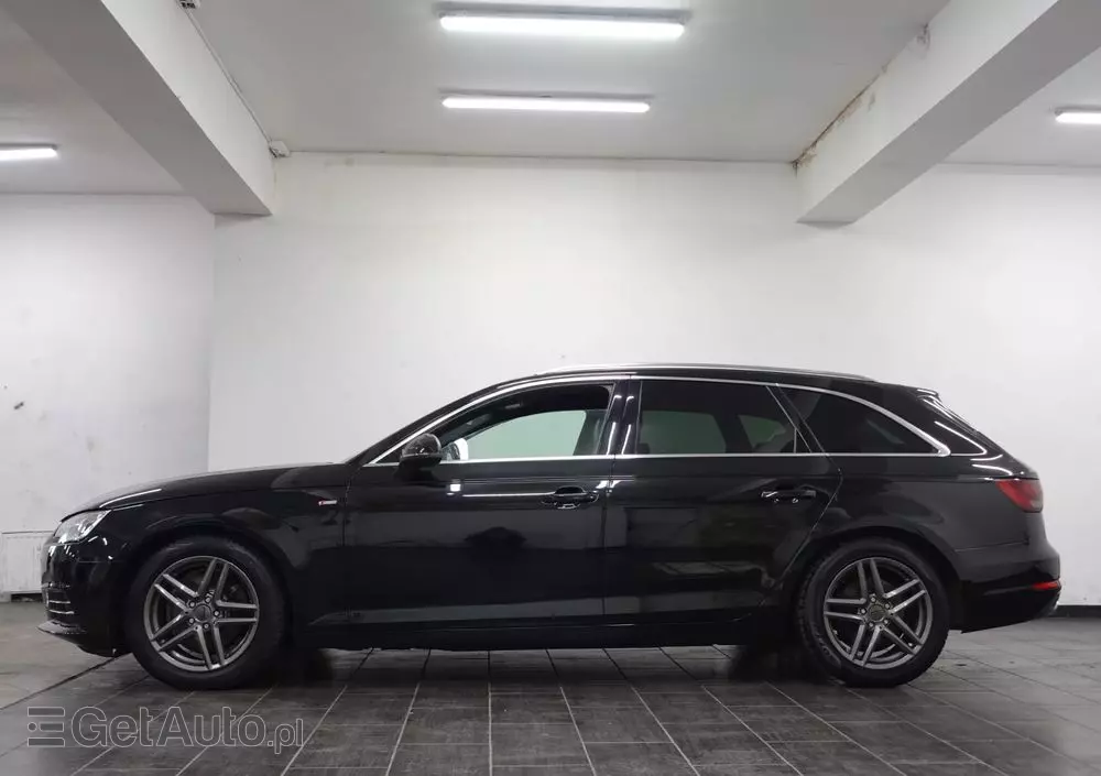 AUDI A4 Avant 2.0 TDI DPF S line Sportpaket