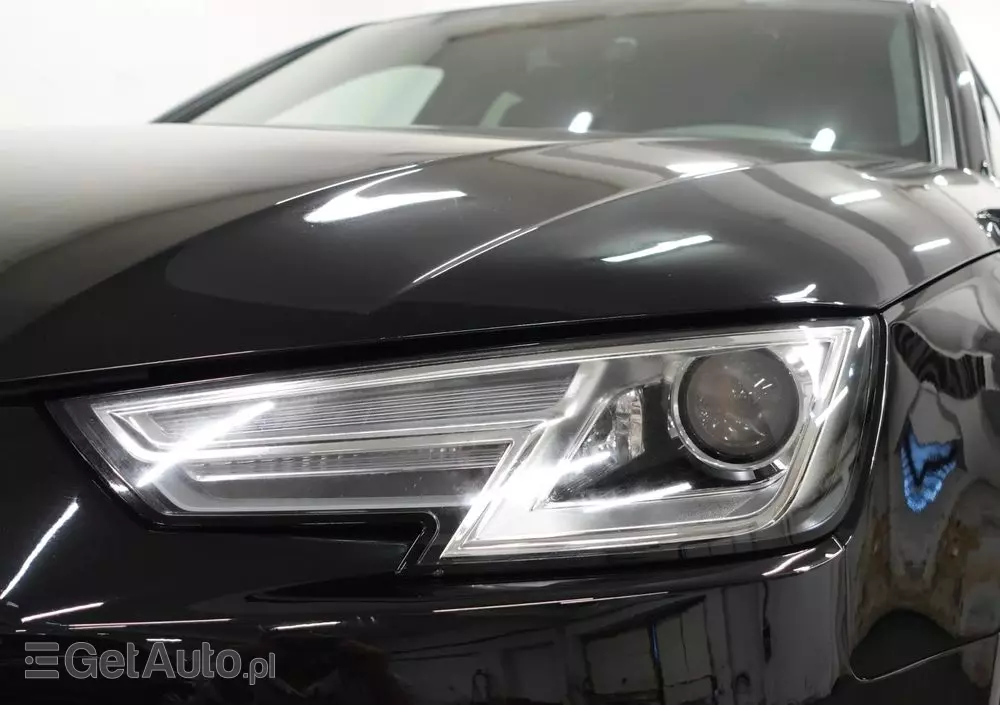 AUDI A4 Avant 2.0 TDI DPF S line Sportpaket