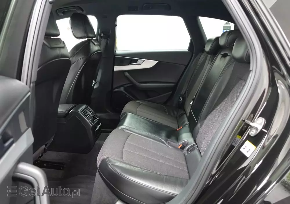 AUDI A4 Avant 2.0 TDI DPF S line Sportpaket