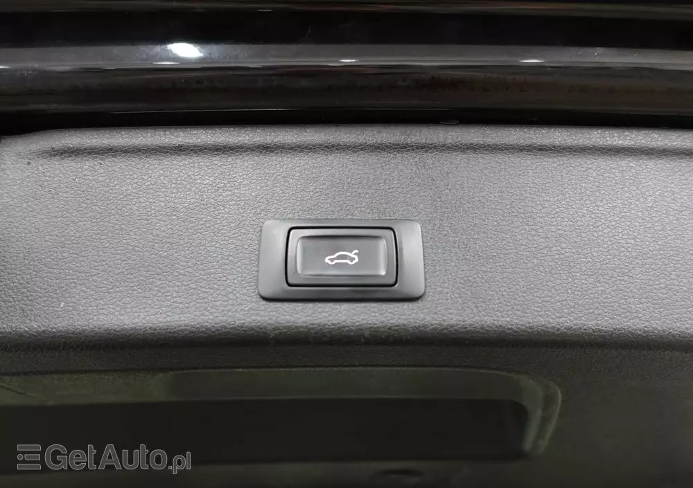 AUDI A4 Avant 2.0 TDI DPF S line Sportpaket