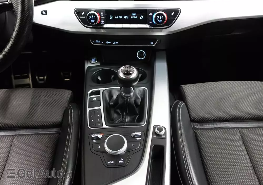 AUDI A4 Avant 2.0 TDI DPF S line Sportpaket