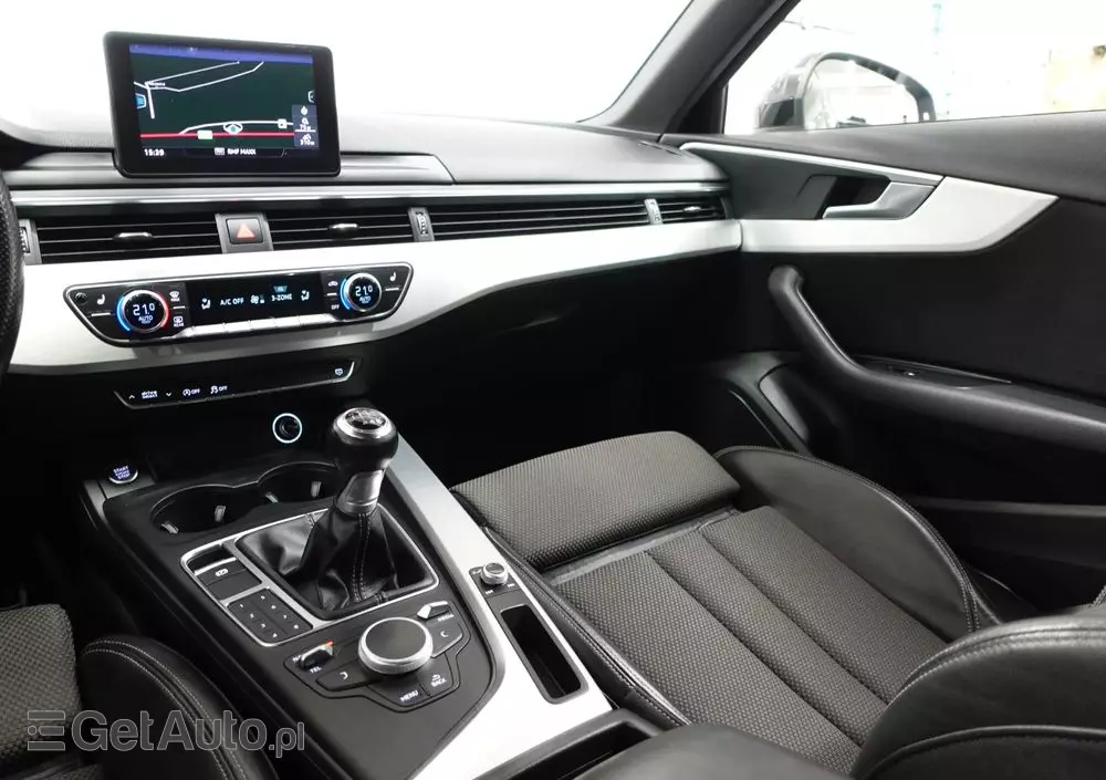 AUDI A4 Avant 2.0 TDI DPF S line Sportpaket