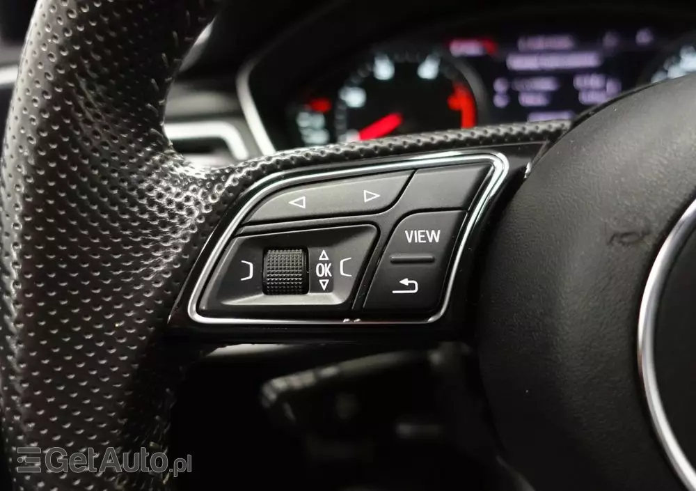 AUDI A4 Avant 2.0 TDI DPF S line Sportpaket