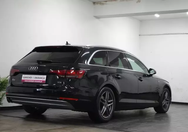 AUDI A4 Avant 2.0 TDI DPF S line Sportpaket